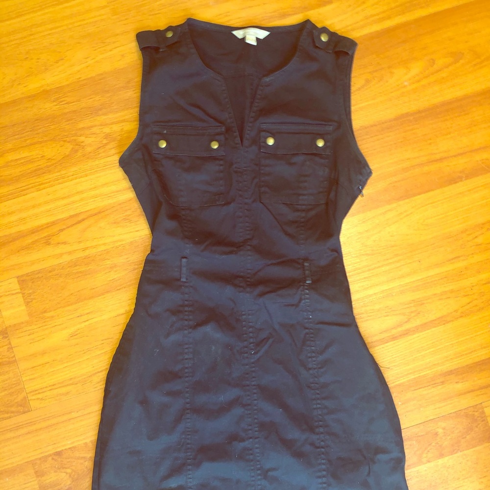 Really cute constructive sleeveless navy dress